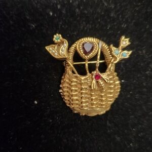 Vintage Signed GOLDETTE Basket Brooch – Gold Tone Heart, Flower & Bee Motif